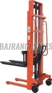 Manual Hydraulic Stacker