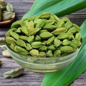 organic green cardamom