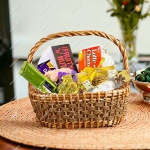 Flower Handicraft Woven Basket Rattan Wicker Bamboo Fruit Basket Portable Oval Shape With Handle