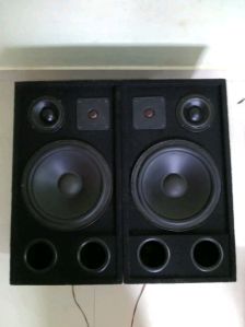 100+100 3 way speaker box