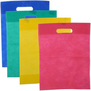 Non Woven Plain D Cut Bag