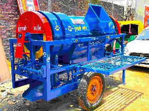 moongfali thresher machine