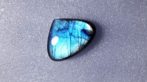 Labradorite blue flash