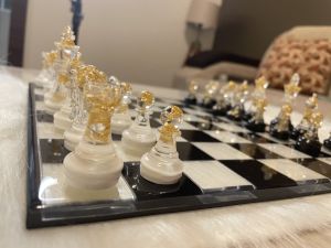 Resin chess