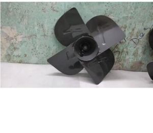 Exhaust fan blade