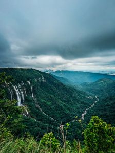 Guwahati to Cherrapunji Cabs