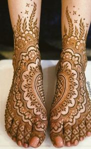 Henna legs designs