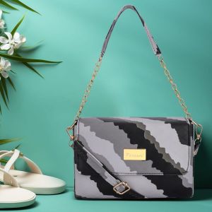 feman palette play sling bag