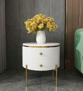 White Round Side Table: Elegant Space-Saving Solutions