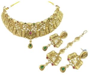 RFF204NKLC1STRGLD Brass Necklace Set