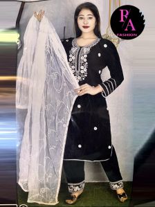 ladies kurti trouser set with dupatta