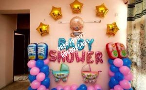 Baby shower balloon decoration