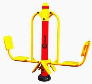 Outdoor Leg Press Machine