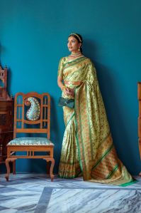 AF835 Ladies Sea Green Zari Woven Patola Silk Banarasi Saree with Blouse