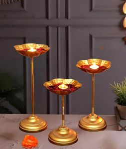 Taj Urli Candle Stand Set