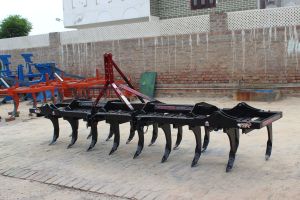 MANUAL FOLDING CULTIVATORS - 17 TYNES (LASER CUT TYNES)