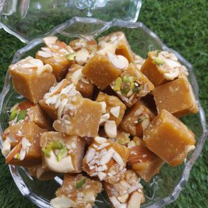 dry fruit jaggery cubes