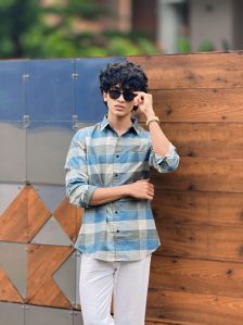 Full sleeve semi casual shirt