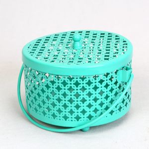 Metal basket with lid