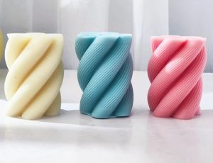 Spiral cylinder candle