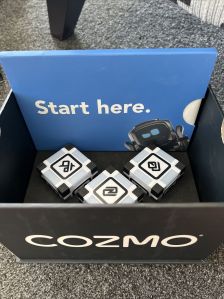 aluminium ankis cozmo robots