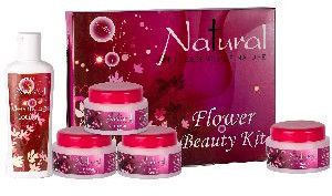 NATURAL THE ESSENCE OF NATURE FLOWER BEAUTY KIT 300 GMS