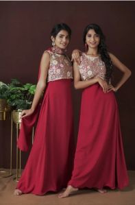 Woman Crepe gown with crop top and dupatta Set