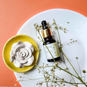 TUBEROSE DIFFUSER OIL + CERAMIC FLOWER AROMATHERAPY COMBO