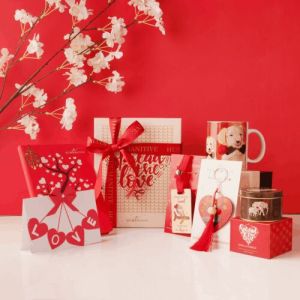 Spread The Love Standard gift