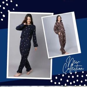 womens Kanvin Overall Printed Night Suit