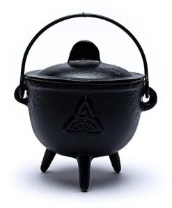 Triquetra Symbol Cast Iron Cauldron