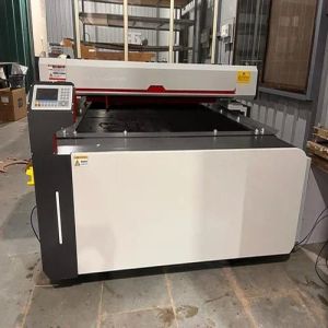 C02 Laser Cutting Machine