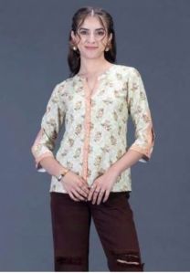 Ladies Printed Casual Wear Top