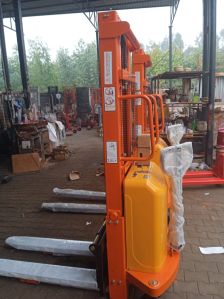 Semi Electric Stacker