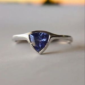 Party Wear Gemstone Finger Ring