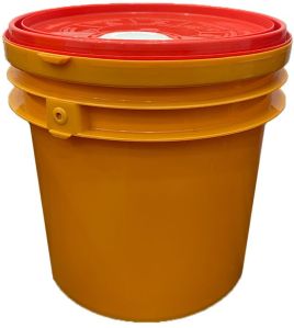 Plastic Lubricant Oil Buckets