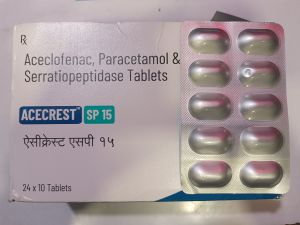 aceclofenac paracetamol and serratiopeptidase