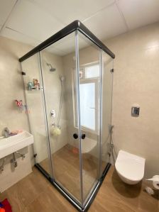 Frameless Shower Enclosure