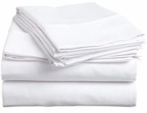 Plain hotel bedsheets