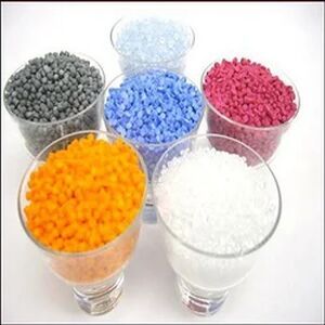 Multicolor PET Granules