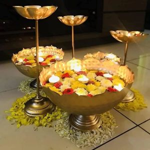 Taj Bowl Urli Candle Stand With Floating Diya