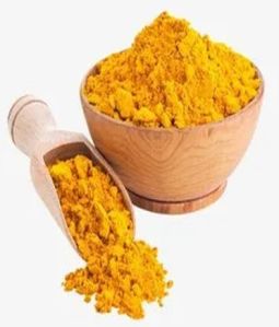 yellow turmeric powder