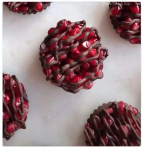 Pomegranate bites