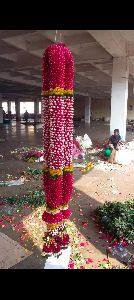 White and Red Rose Petals Garlands