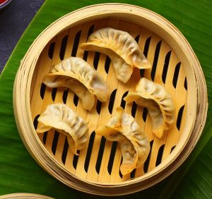 PANEER TIKKA MOMOS