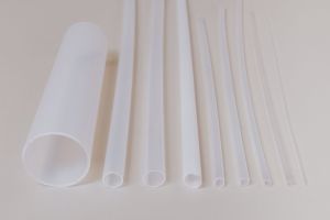 Extrusions Tubing in FEP PFA or ETFE