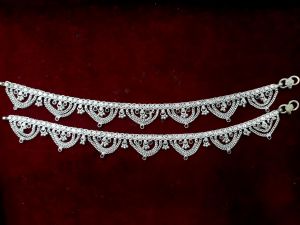 Party Wear Ladies Designer Silver Anklet