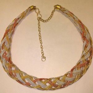 three metal wire choker necklace