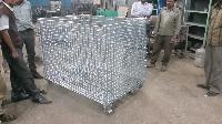 Wiremesh Stackable container