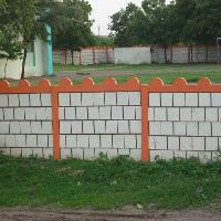 readymade compound walls